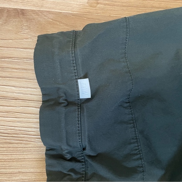 Nike Sportswear Style Essentials Men’s Utility Pants - Picture 8 of 9